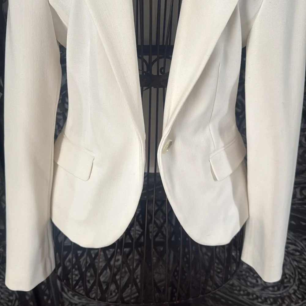 Express well made blazer classy white. like new. size 2 - Picture 3 of 10